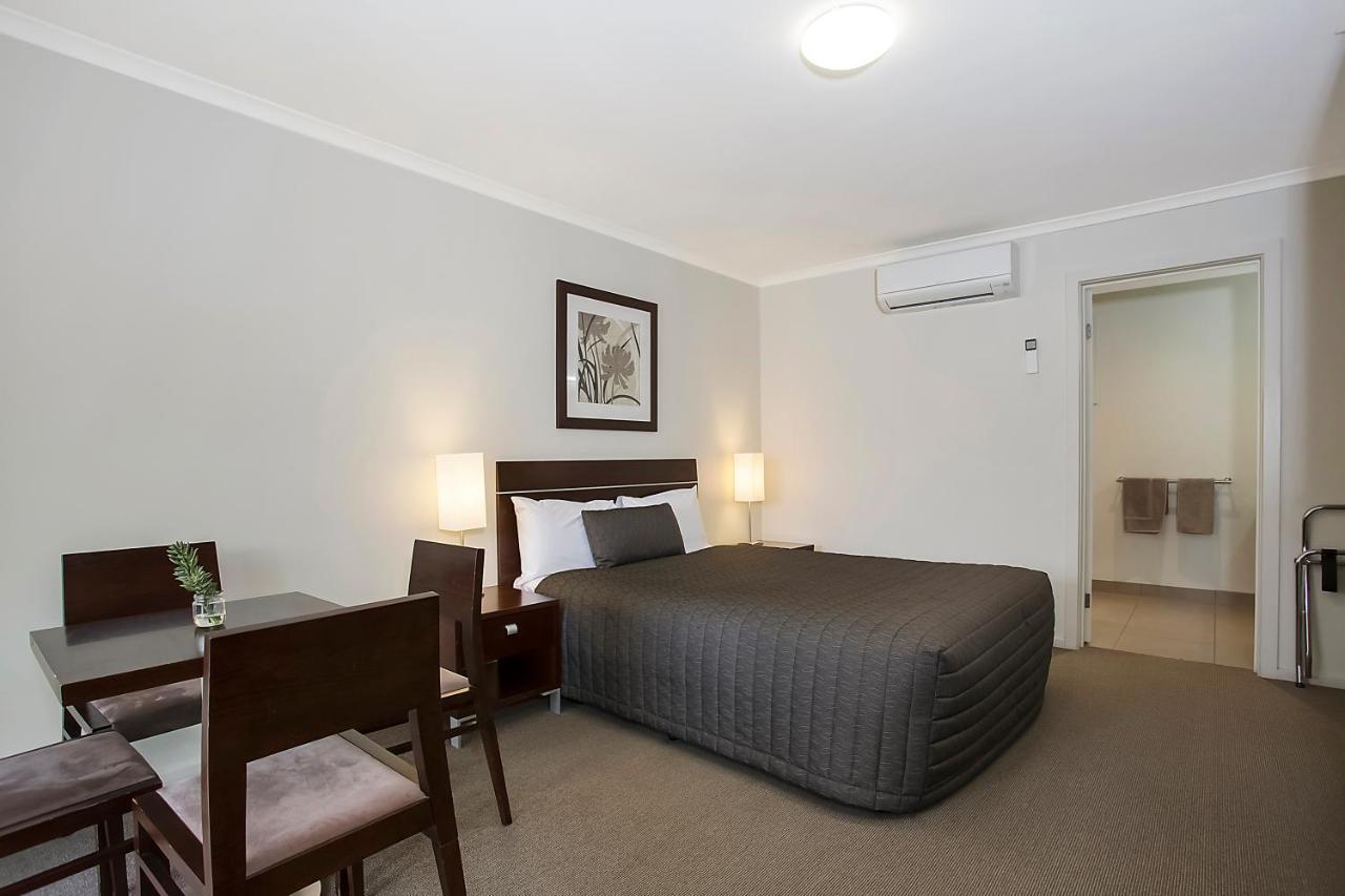 Elm Tree Motel Warrnambool Exterior photo